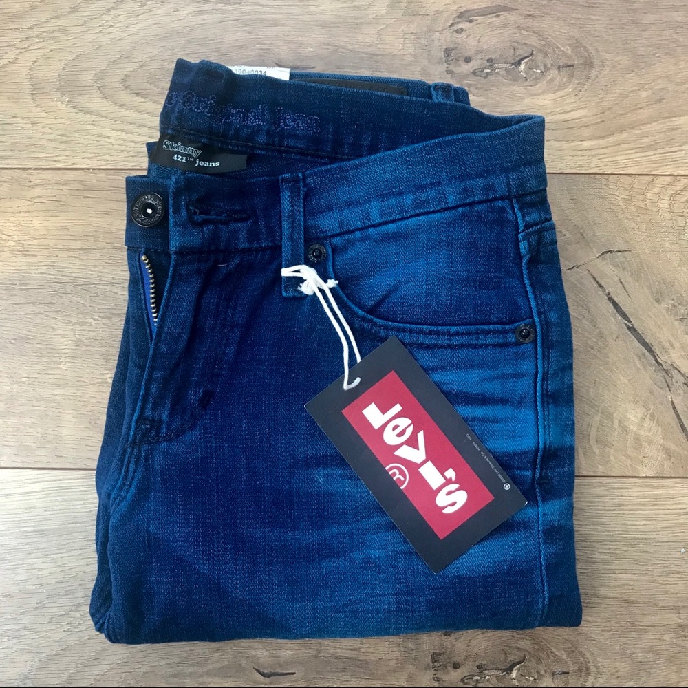 Levi’s Skinny 421 Jeans